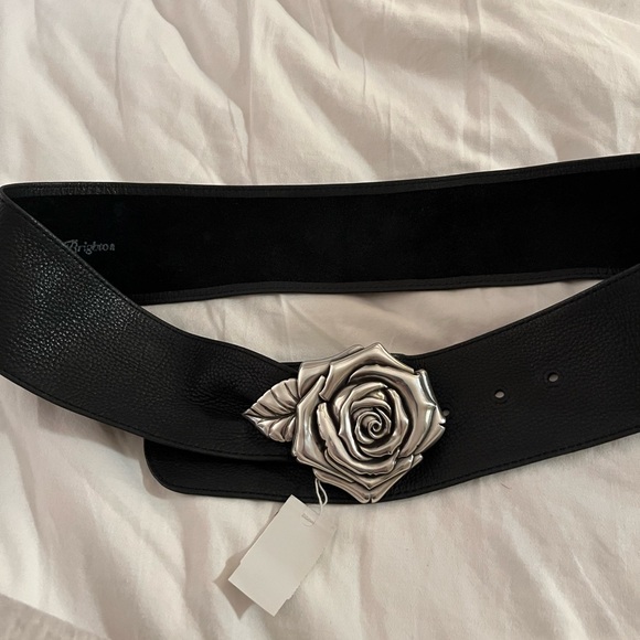 Brighton black leather belt with silver rose - Picture 7 of 15